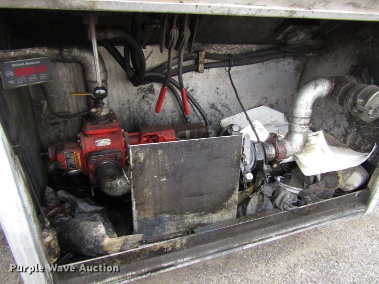 image for item GC9917 1994 Heil Co  tank trailer