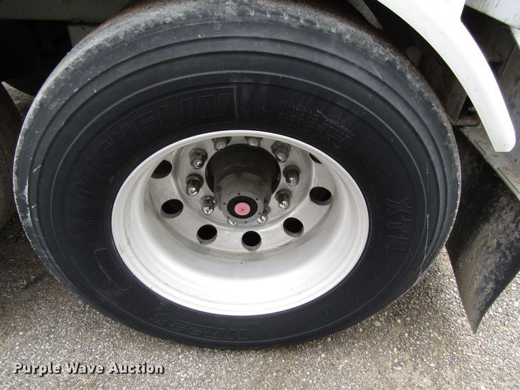 image for item GC9917 1994 Heil Co  tank trailer