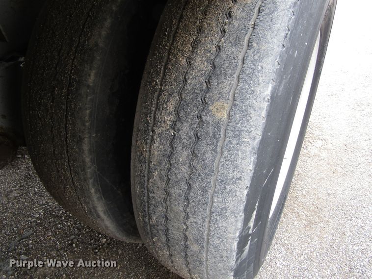 image for item GC9917 1994 Heil Co  tank trailer