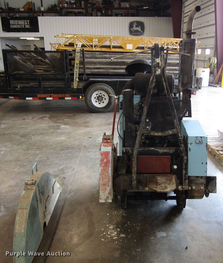 image for item GC9919 Diamant Boart 105D concrete saw