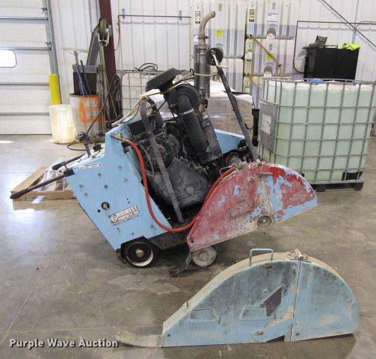 image for item GC9919 Diamant Boart 105D concrete saw