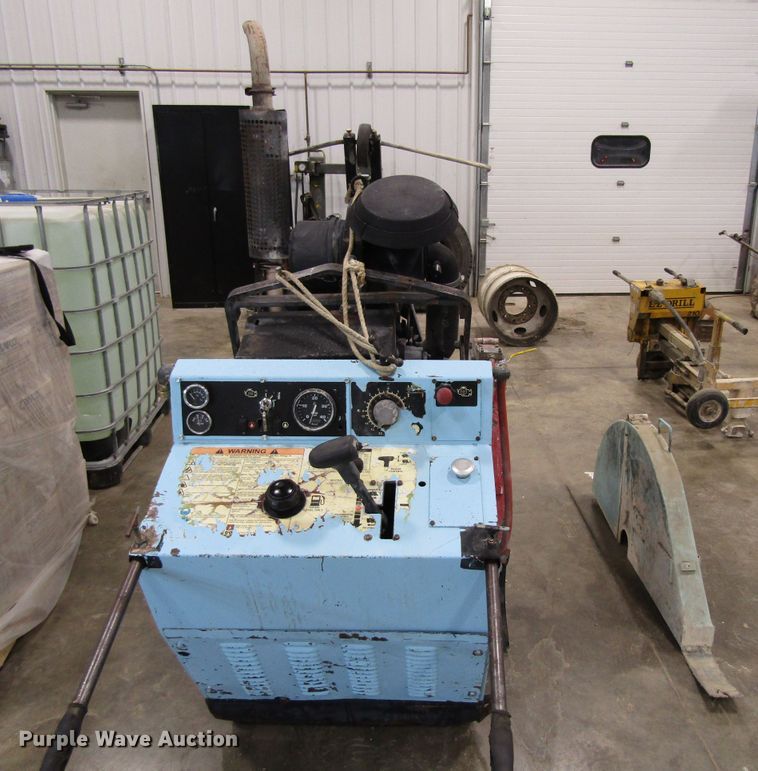 image for item GC9919 Diamant Boart 105D concrete saw