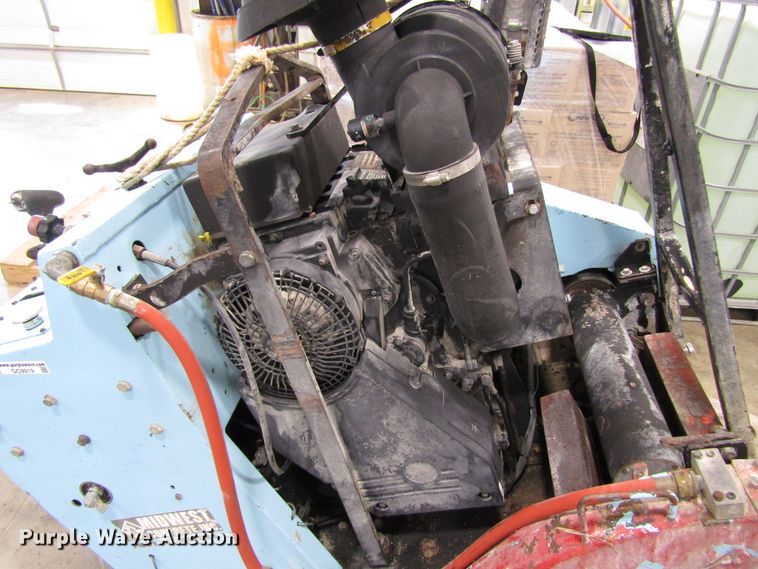 image for item GC9919 Diamant Boart 105D concrete saw