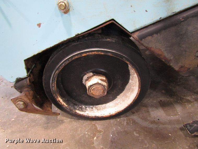 image for item GC9919 Diamant Boart 105D concrete saw