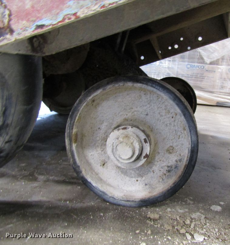 image for item GC9919 Diamant Boart 105D concrete saw