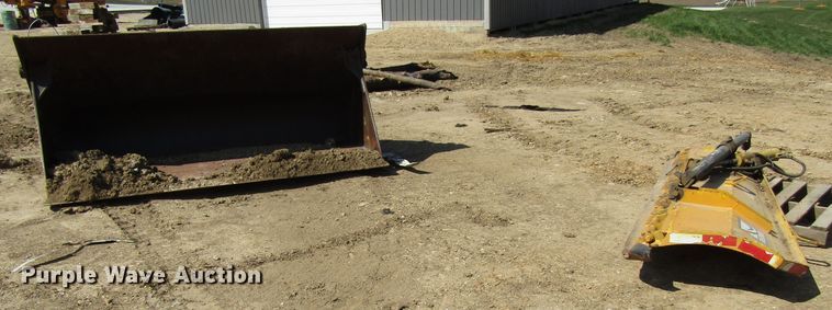 image for item GC9921 Wheel loader attachments