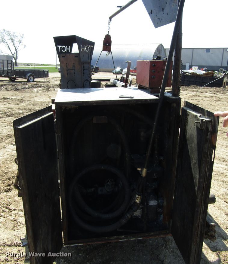 image for item GC9923 2001 Cimline 105D melter applicator