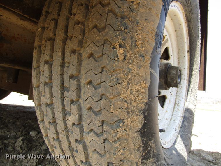 image for item GC9923 2001 Cimline 105D melter applicator