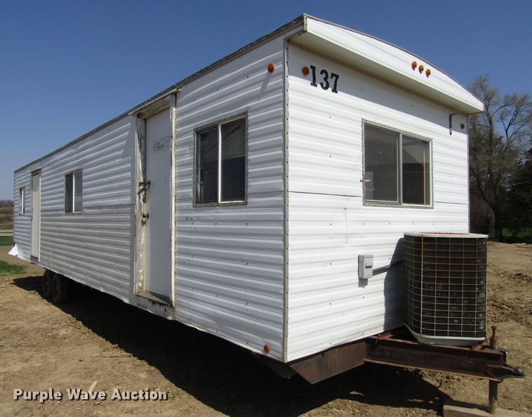 image for item GC9924 1993 MFE  jobsite trailer