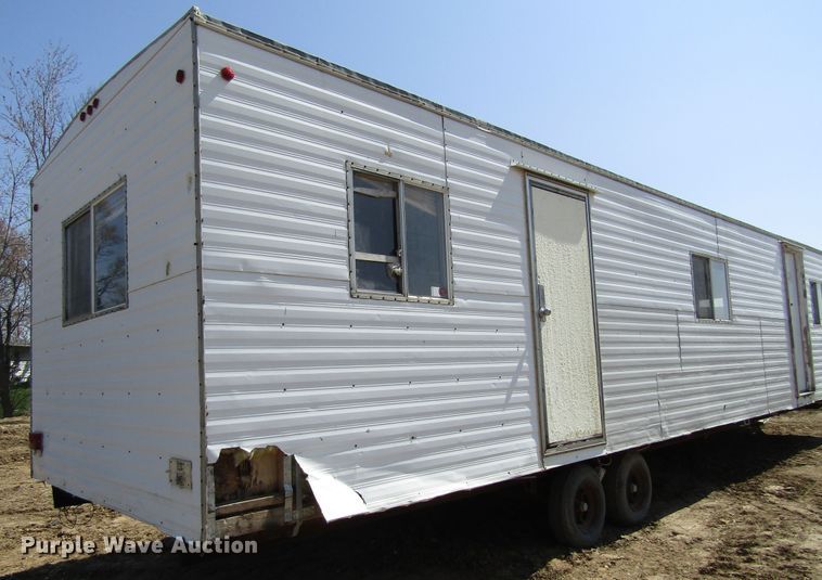 image for item GC9924 1993 MFE  jobsite trailer