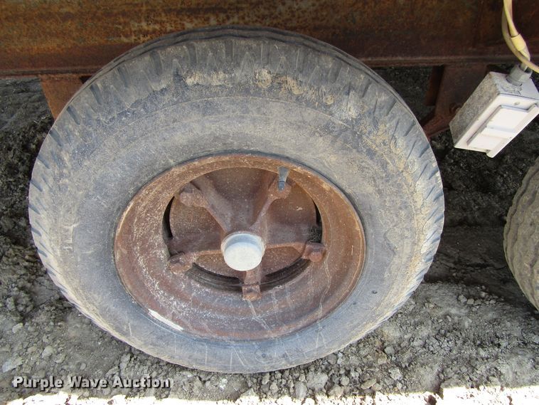 image for item GC9924 1993 MFE  jobsite trailer