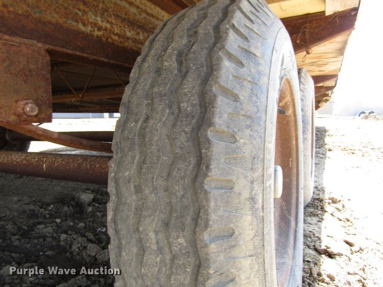 image for item GC9924 1993 MFE  jobsite trailer