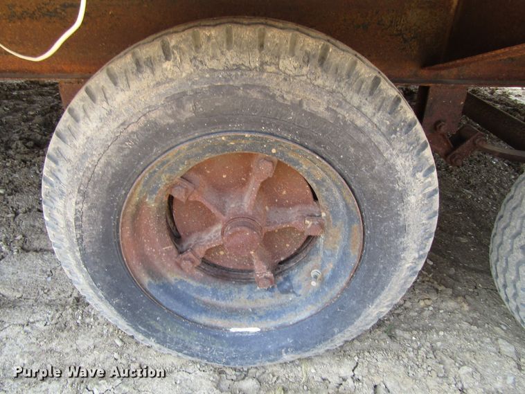 image for item GC9924 1993 MFE  jobsite trailer