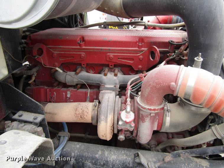 image for item GC9925 2006 Mack 700 CL700  semi truck