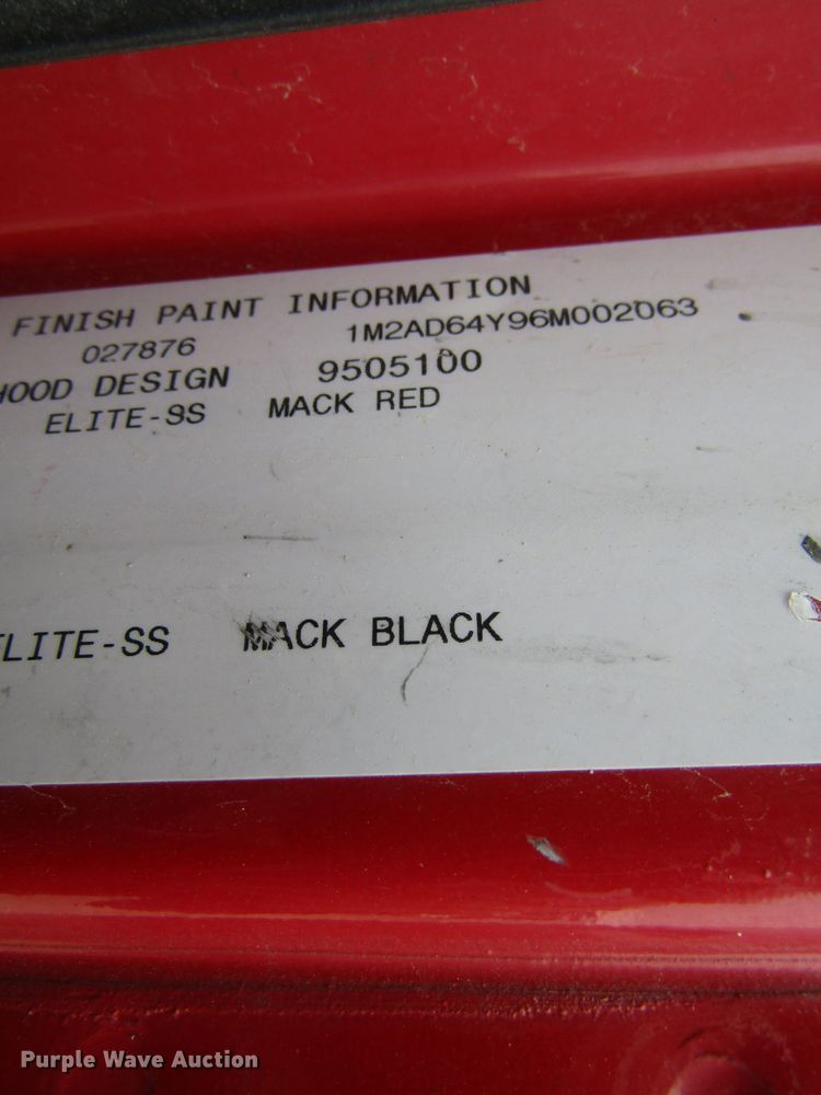 image for item GC9925 2006 Mack 700 CL700  semi truck