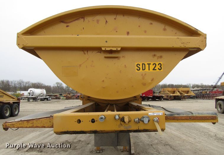 image for item GC9926 2005 Sidumpr side dump trailer