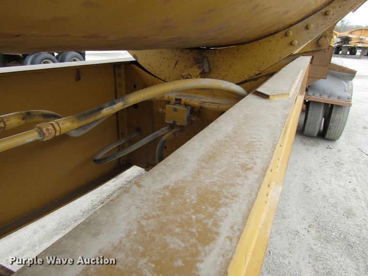 image for item GC9926 2005 Sidumpr side dump trailer