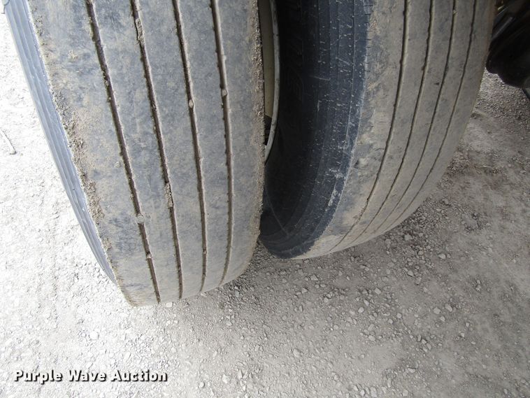 image for item GC9926 2005 Sidumpr side dump trailer