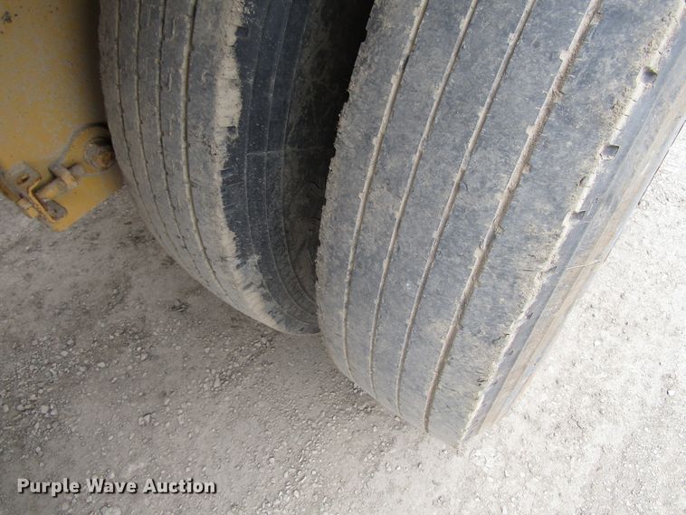 image for item GC9926 2005 Sidumpr side dump trailer