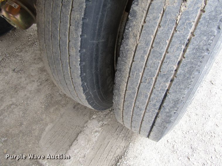 image for item GC9926 2005 Sidumpr side dump trailer