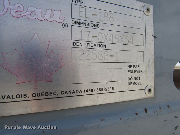 image for item GC9966 2006 Peterbilt 335  dump truck