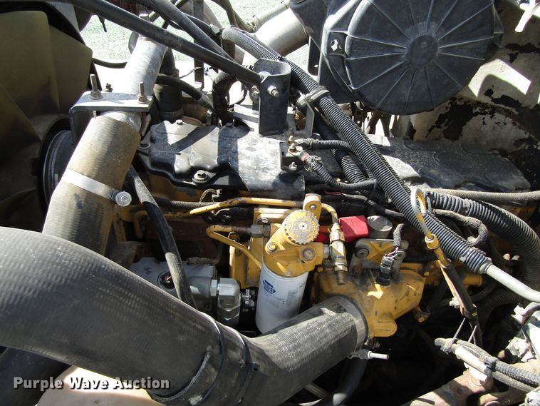 image for item GC9966 2006 Peterbilt 335  dump truck