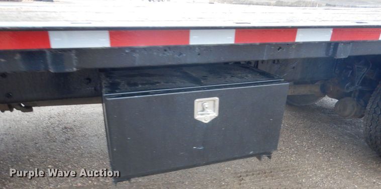 image for item HE9548 2007 International 4400  crane truck