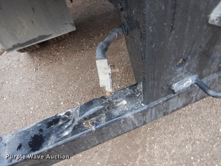 image for item HE9548 2007 International 4400  crane truck