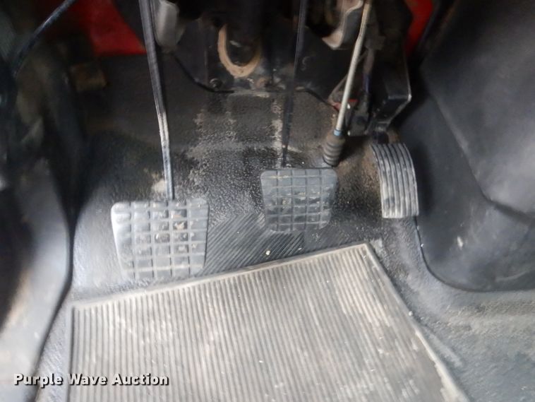 image for item HE9548 2007 International 4400  crane truck