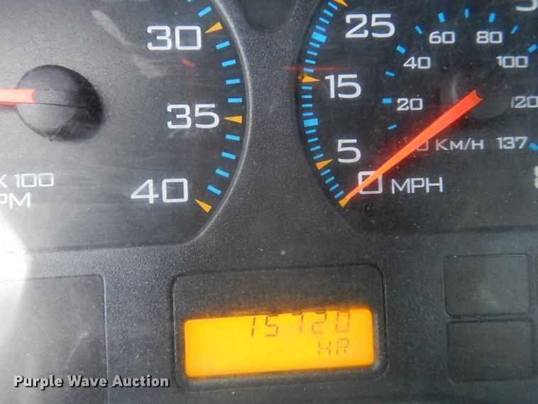 image for item HE9548 2007 International 4400  crane truck