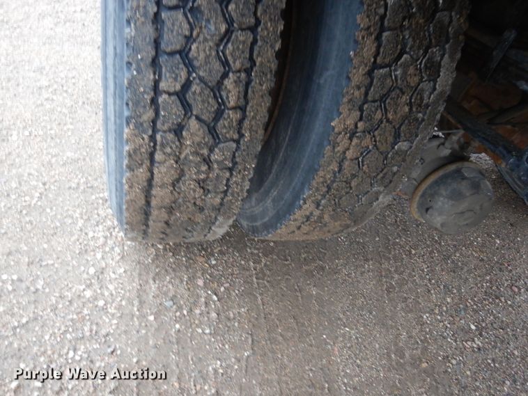 image for item HE9548 2007 International 4400  crane truck