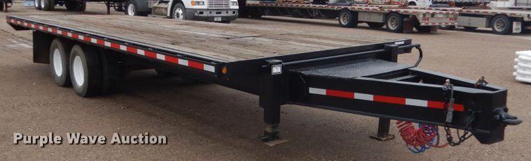 image for item HE9550 2005 D&K  equipment trailer