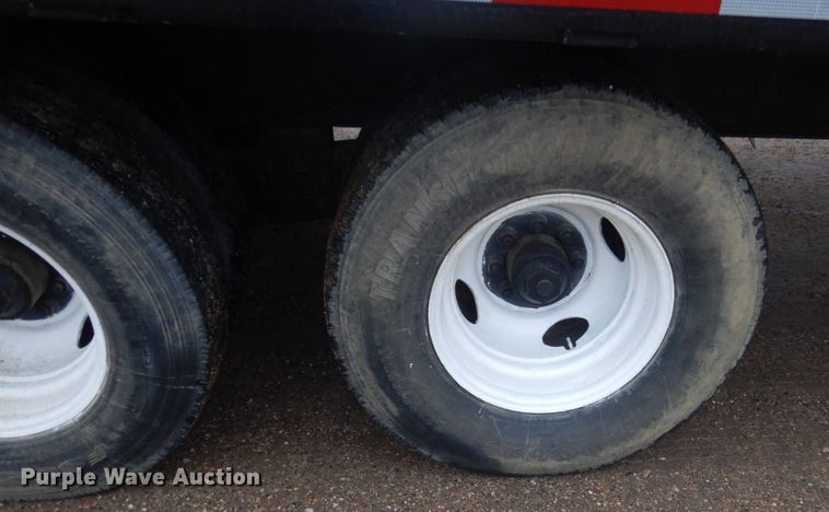 image for item HE9550 2005 D&K  equipment trailer