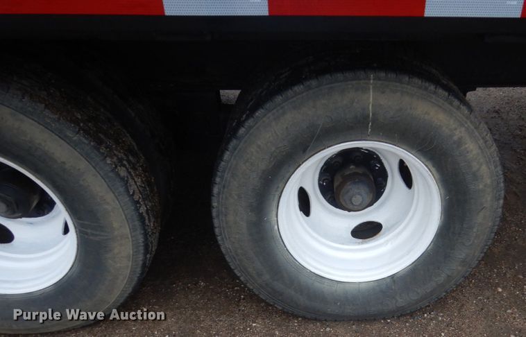 image for item HE9550 2005 D&K  equipment trailer