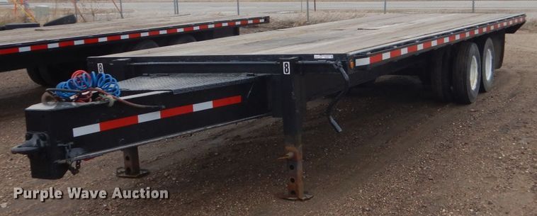 image for item HE9551 2006 D&K  equipment trailer