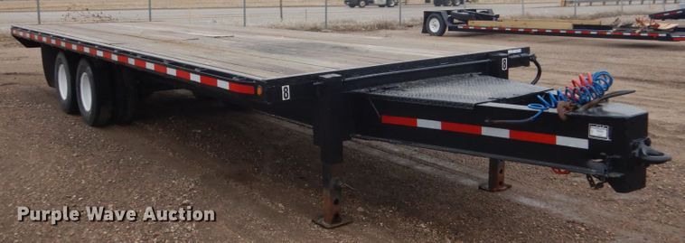 image for item HE9551 2006 D&K  equipment trailer
