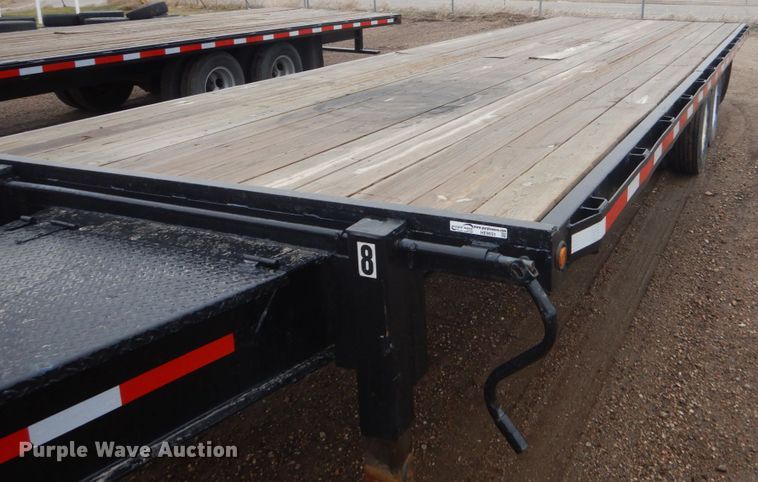 image for item HE9551 2006 D&K  equipment trailer