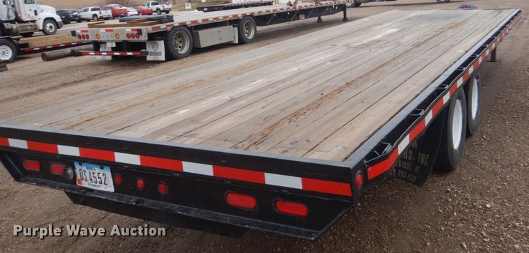 image for item HE9551 2006 D&K  equipment trailer
