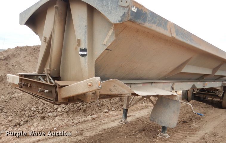 image for item HE9603 2006 Side Dump Industries  side dump trailer