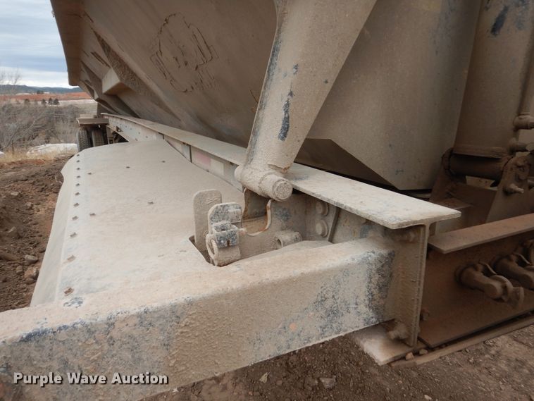 image for item HE9603 2006 Side Dump Industries  side dump trailer