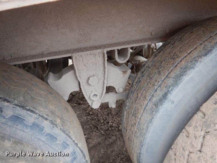 image for item HE9603 2006 Side Dump Industries  side dump trailer