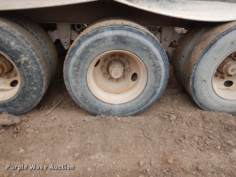 image for item HE9603 2006 Side Dump Industries  side dump trailer