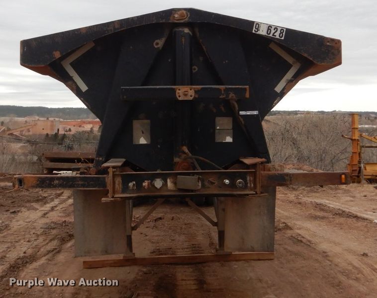 image for item HE9604 2005 Side Dump Industries  side dump trailer
