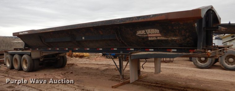 image for item HE9604 2005 Side Dump Industries  side dump trailer
