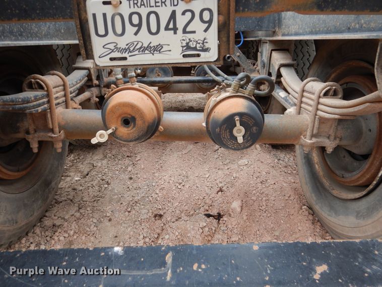 image for item HE9604 2005 Side Dump Industries  side dump trailer