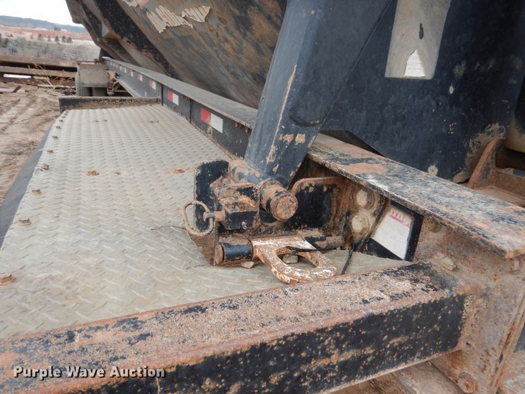 image for item HE9604 2005 Side Dump Industries  side dump trailer