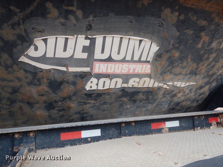image for item HE9604 2005 Side Dump Industries  side dump trailer
