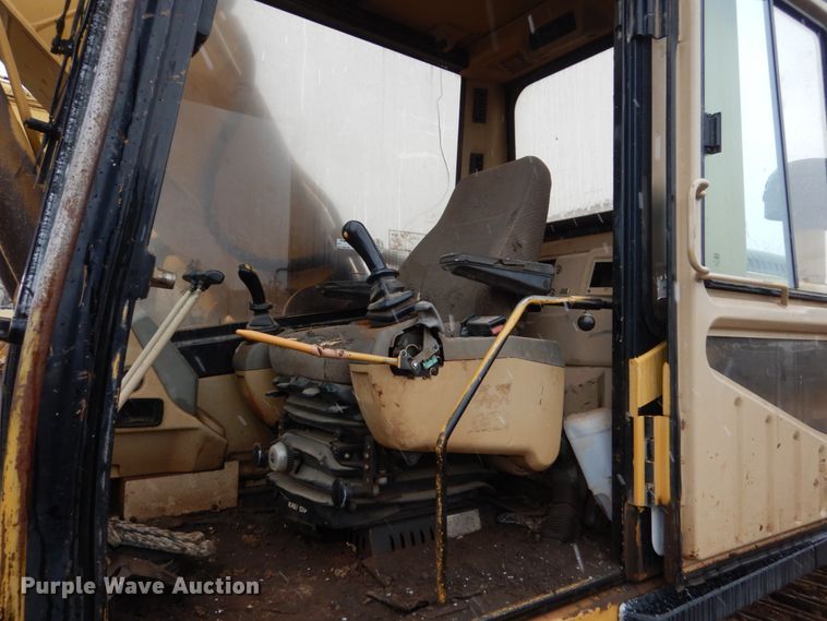 image for item HE9606 1998 Caterpillar 325B  excavator