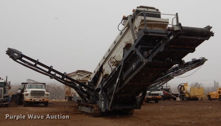 image for item HE9607 2010 Metso ST 4.8  screening plant