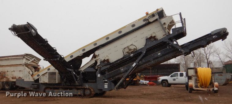 image for item HE9607 2010 Metso ST 4.8  screening plant